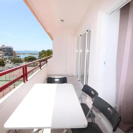 Apartment Rnet - 600 Llevant 02-06